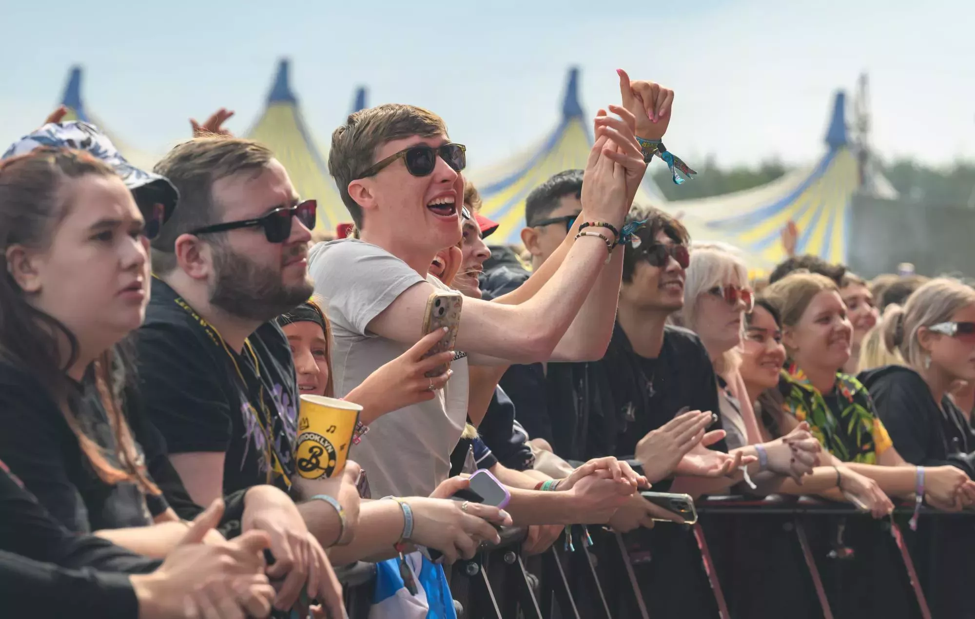 Festival de Leeds 2024: Los artistas responden al cierre de escenarios por condiciones meteorológicas extremas