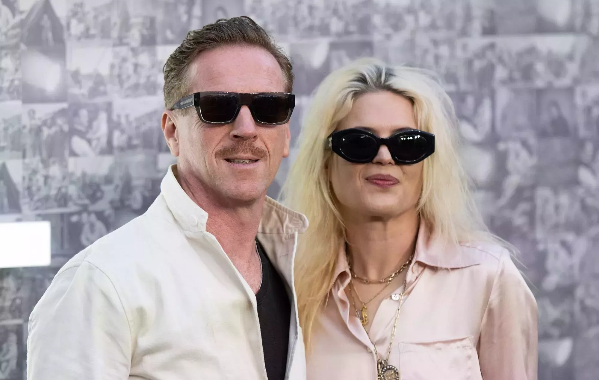 Damian Lewis y Alison Mosshart asisten juntos a un brillante estreno en Londres