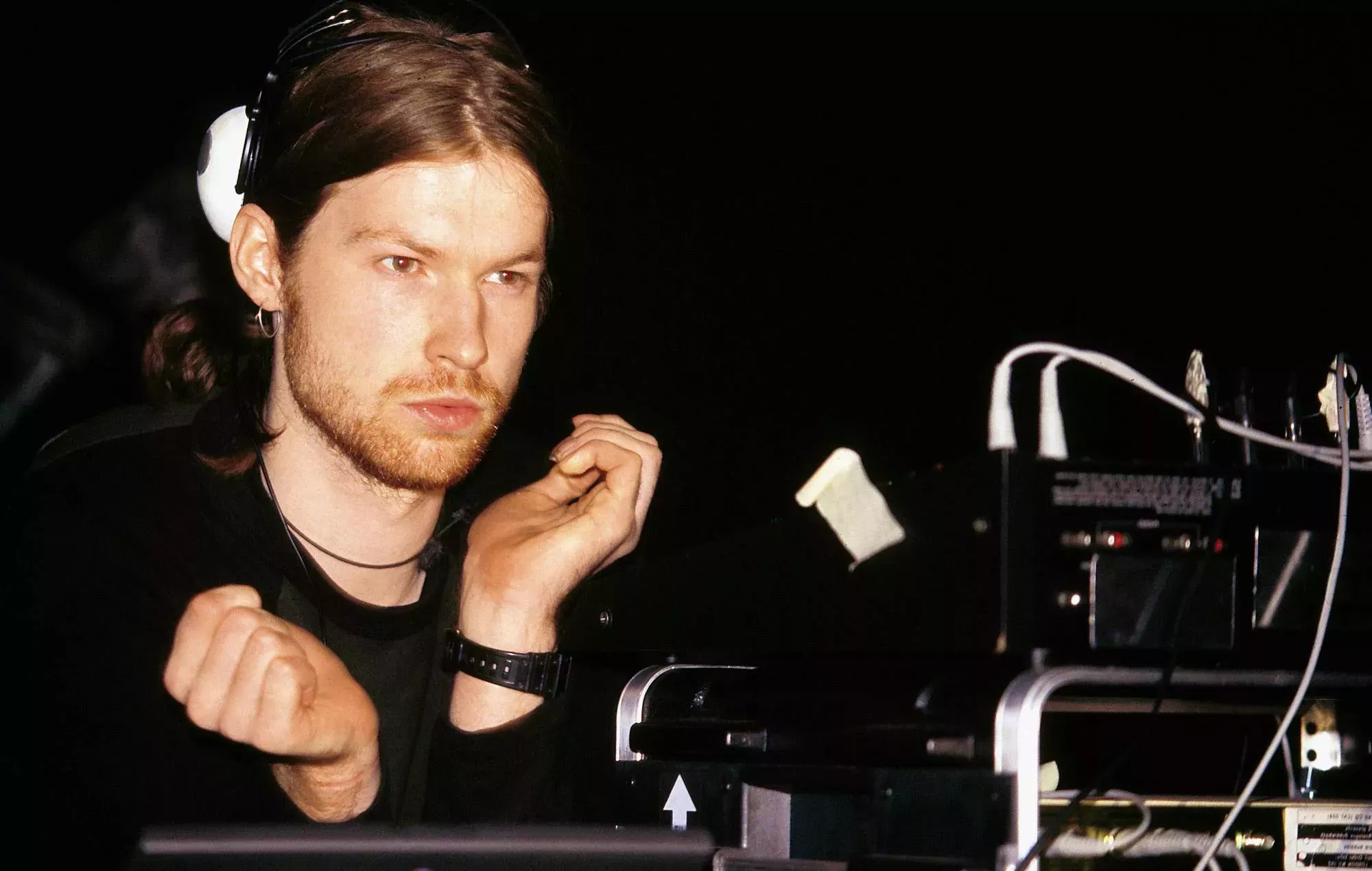 Echa un vistazo al tema inédito de Aphex Twin 