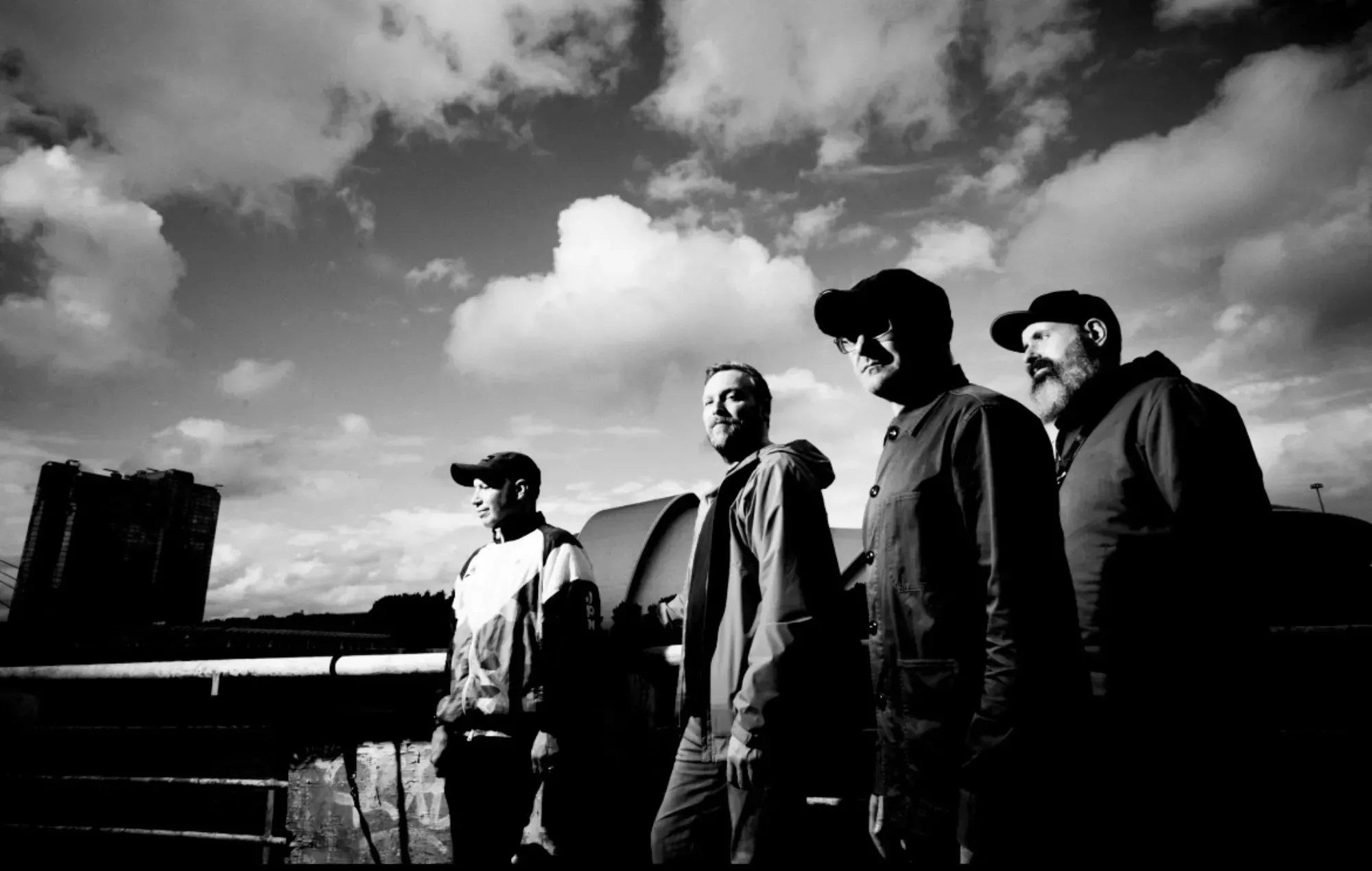 Mogwai comparte su misterioso nuevo single 'God Gets You Back' y anuncia gira mundial para 2025