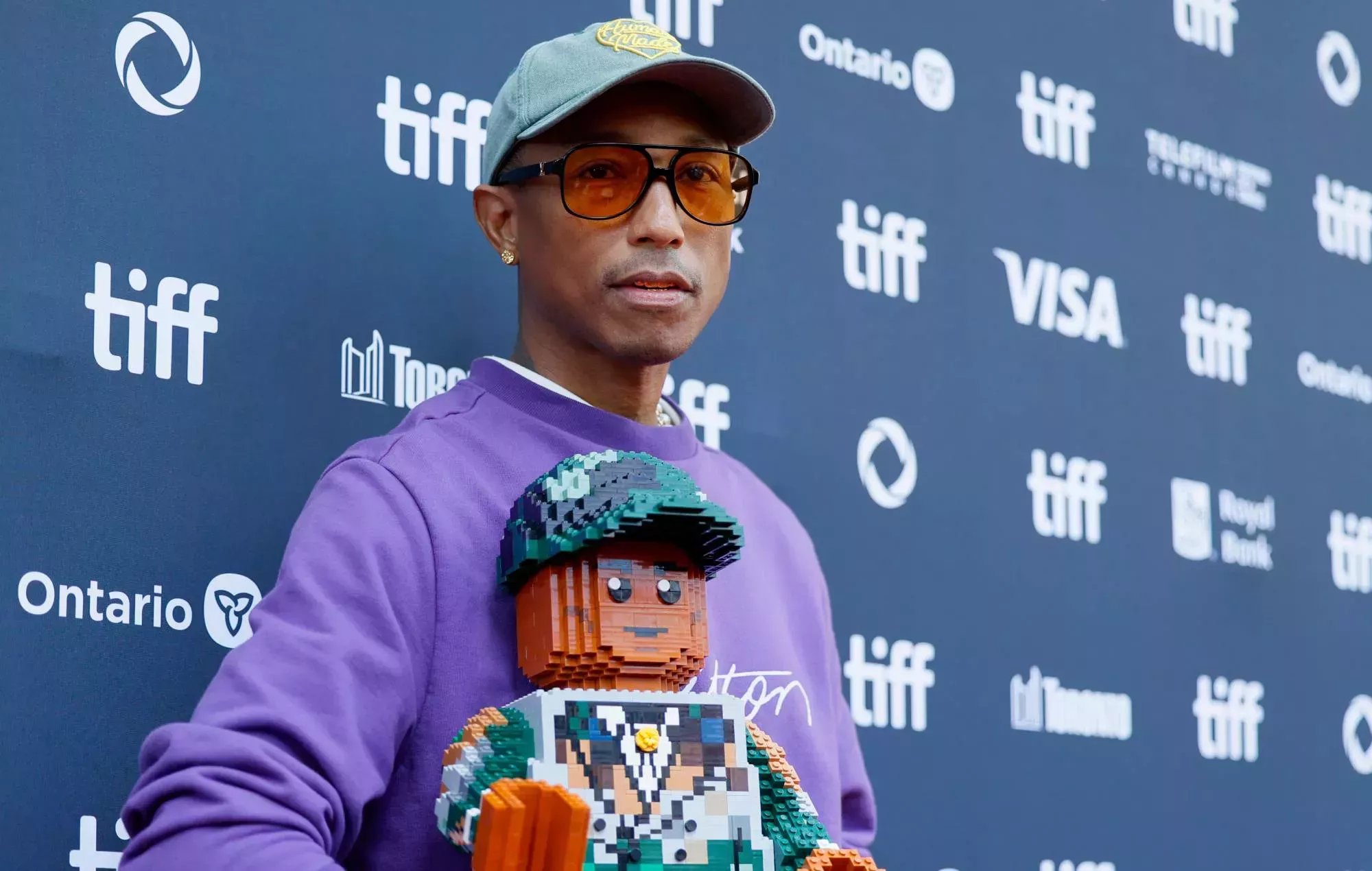 Pharrell no les dijo a Jay-Z y Snoop Dogg que serían LEGO en su nuevo documental