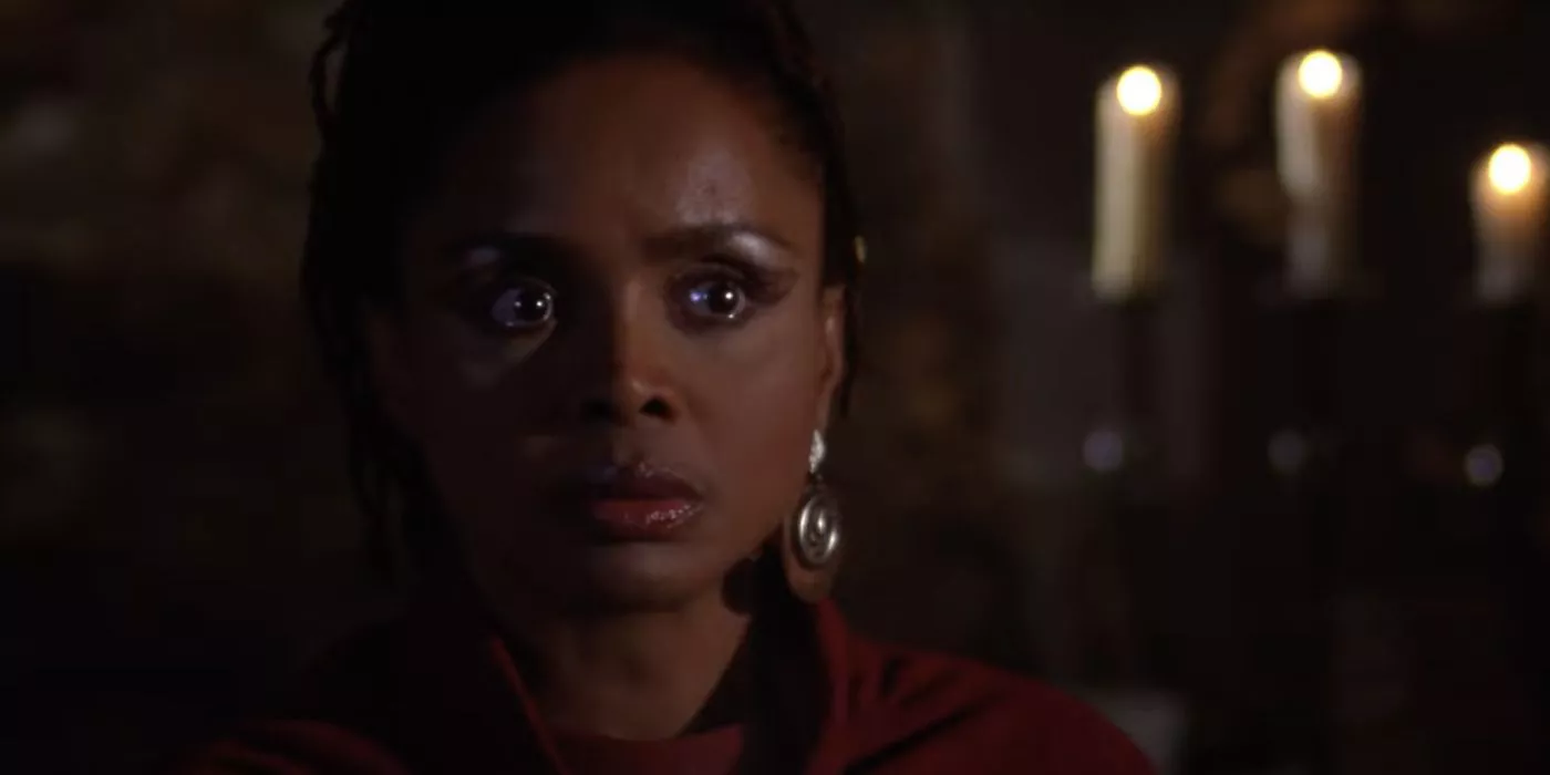 Debbi Morgan como La Vidente en Charmed