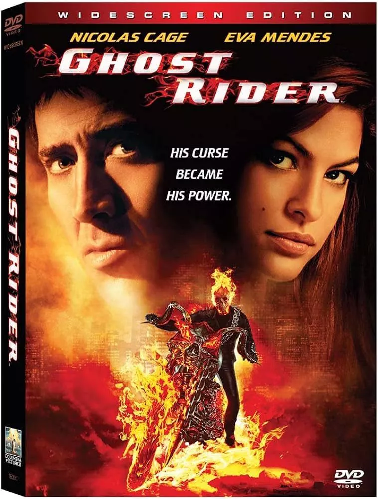 Nicholas Cage, Eva Mendes y Ghost Rider con su motocicleta en llamas