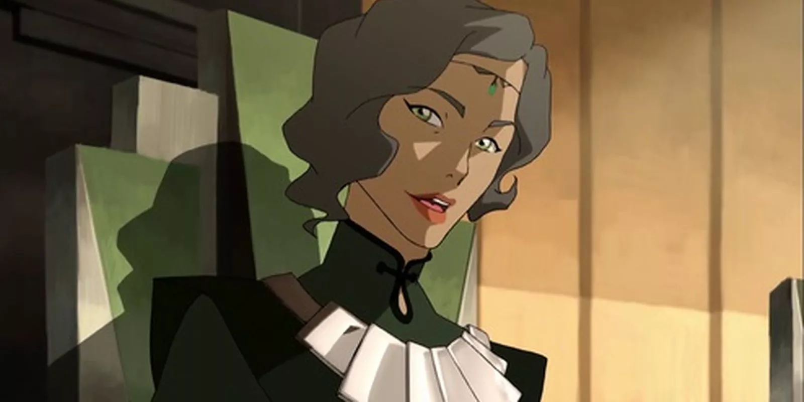 Suyin Beifong habla en la mesa.