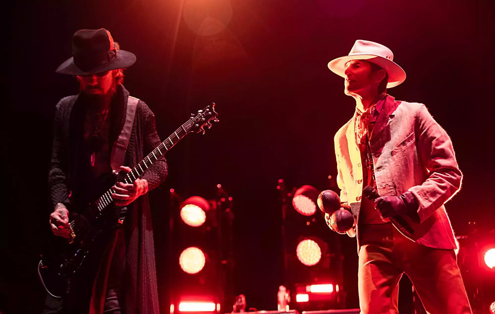 El técnico de guitarra de Jane's Addiction comparte la pista aislada del micrófono de Perry Farrell en su pelea con Dave Navarro