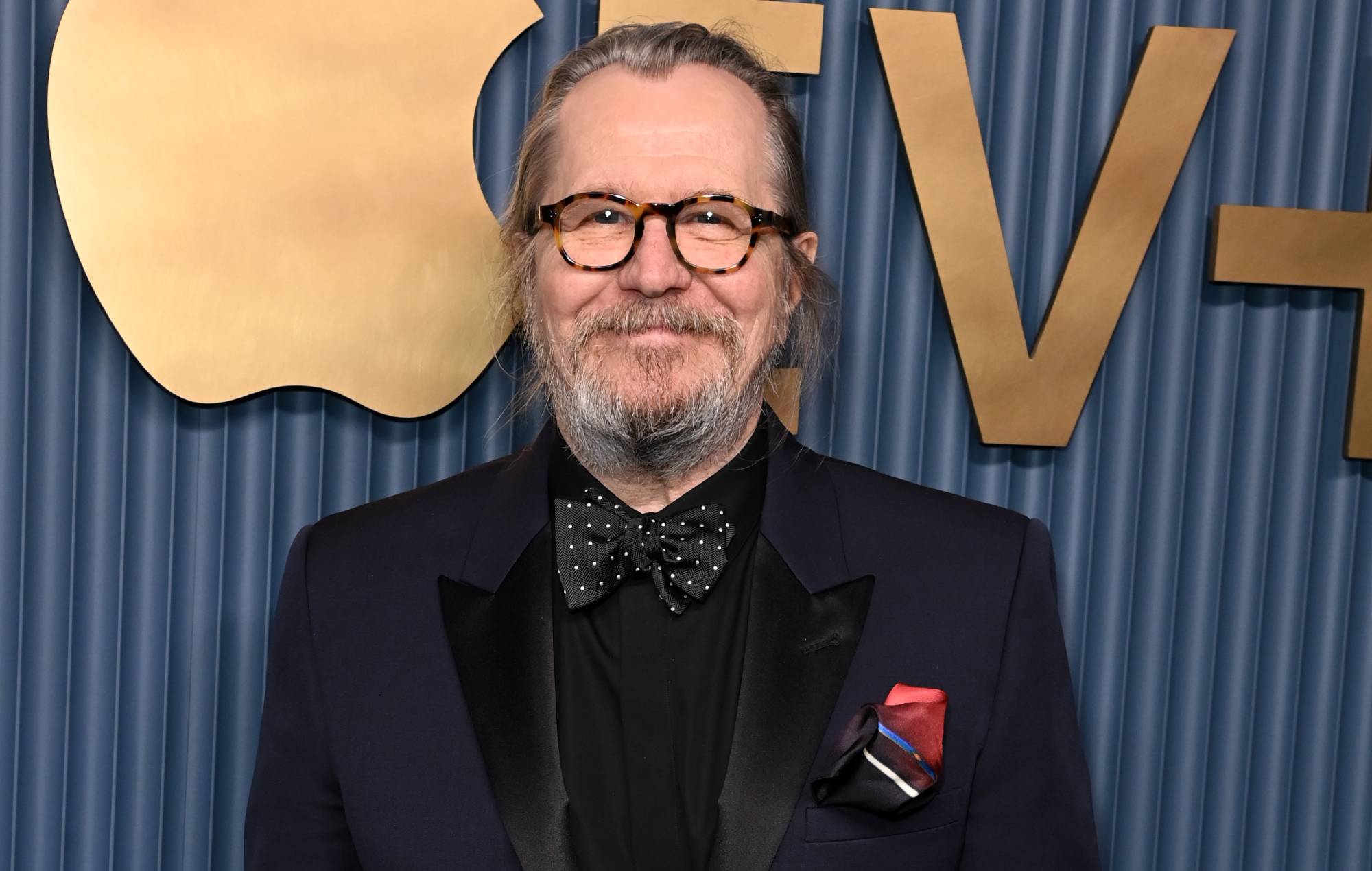 Gary Oldman vuelve a los escenarios para su primera obra en 37 años