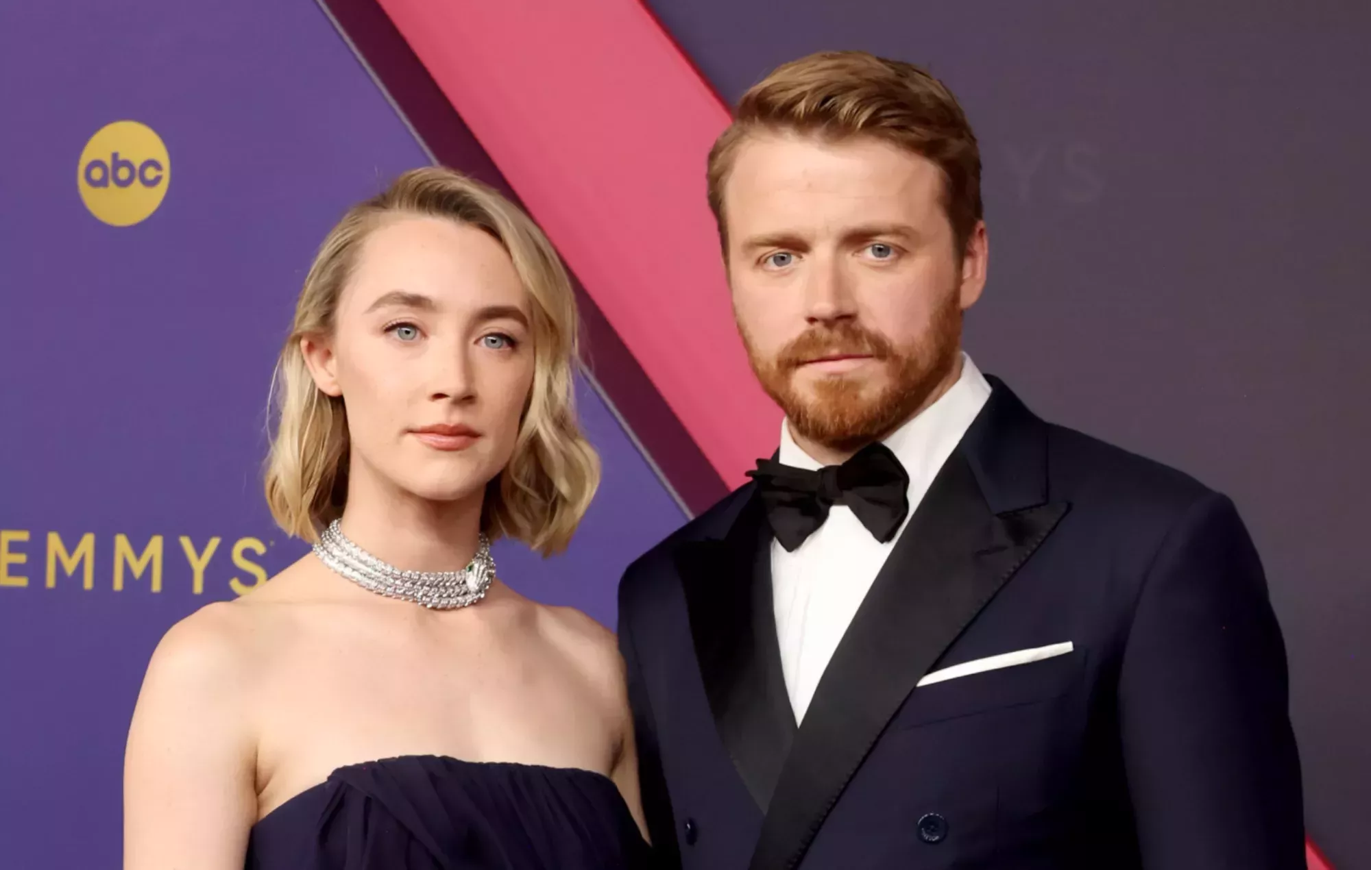 Jack Lowden debería ser el próximo James Bond, dice su esposa Saoirse Ronan