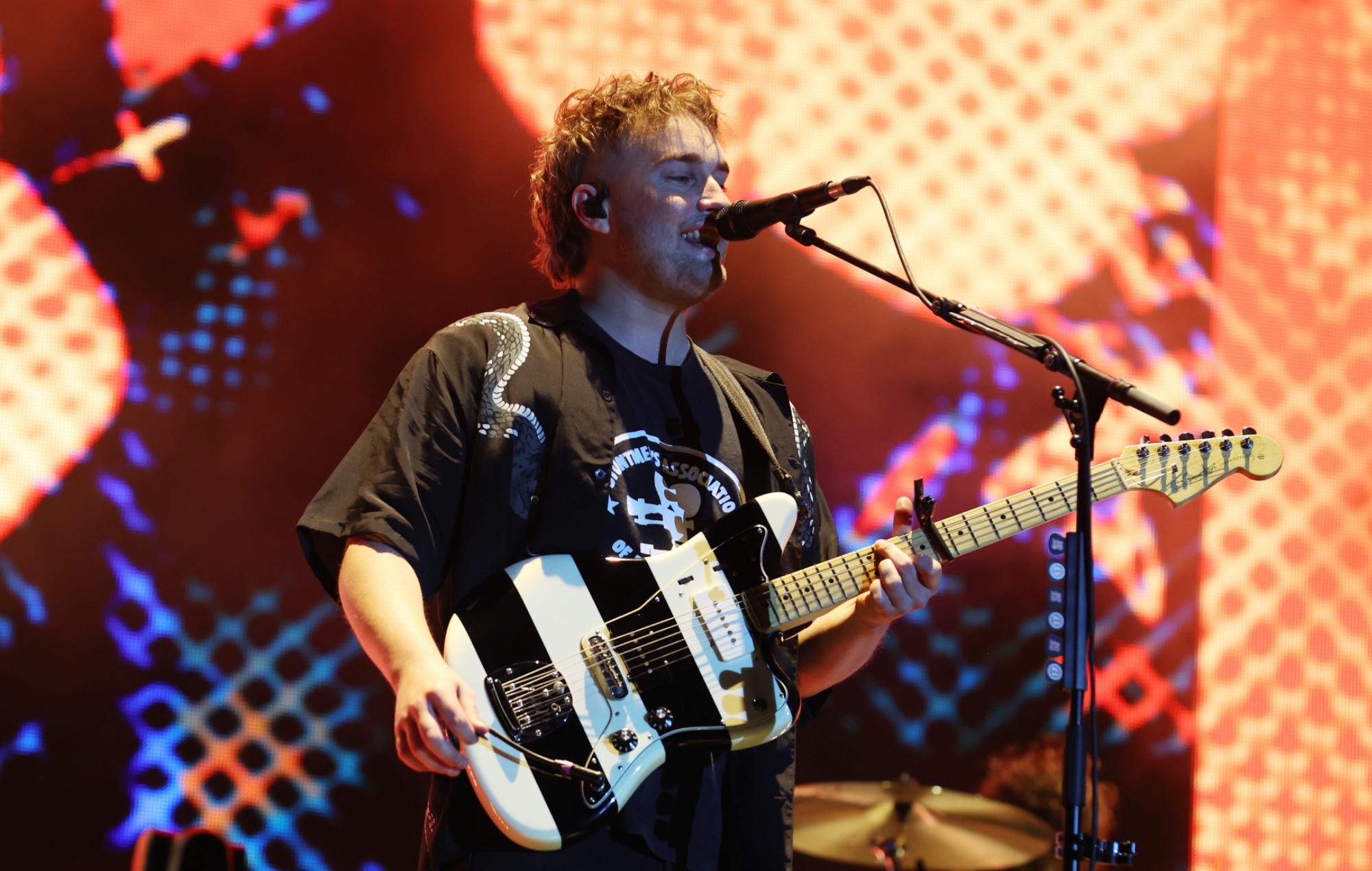 Sam Fender dice a sus fans que "se preparen" para su nueva música y lanza una críptica cuenta atrás