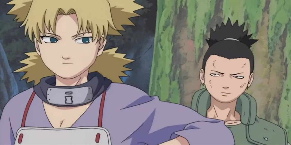 Temari protecting Shikamaru from Tayuya in Naruto.