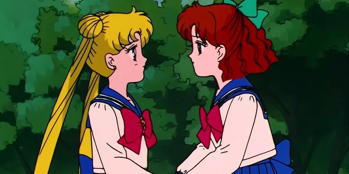 Usagi and her best friend Naru talk in Sailor Moon.