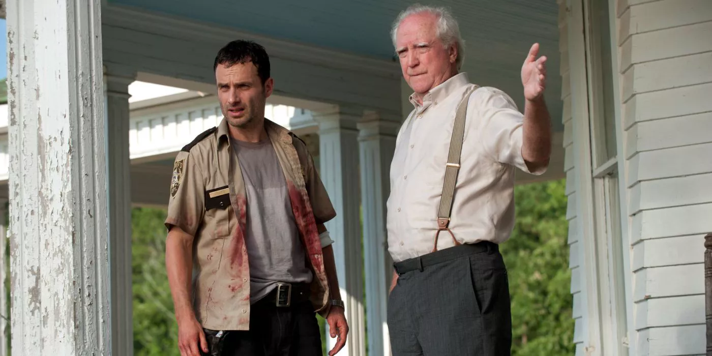 Hershel Greene (Scott Wilson) y Rick Grimes (Andrew Lincoln) en la granja de Hershel en The Walking Dead.