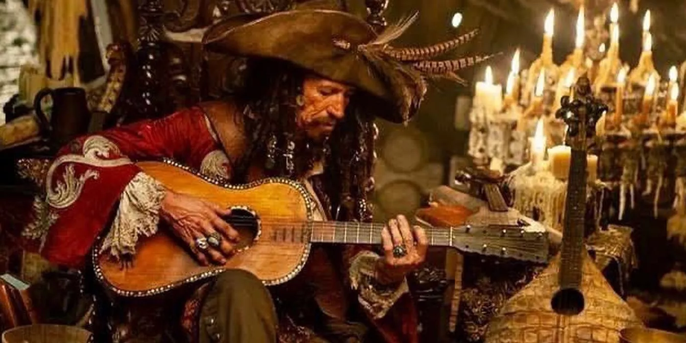 Keith Richards tocando la guitarra en Piratas del Caribe: En mareas misteriosas