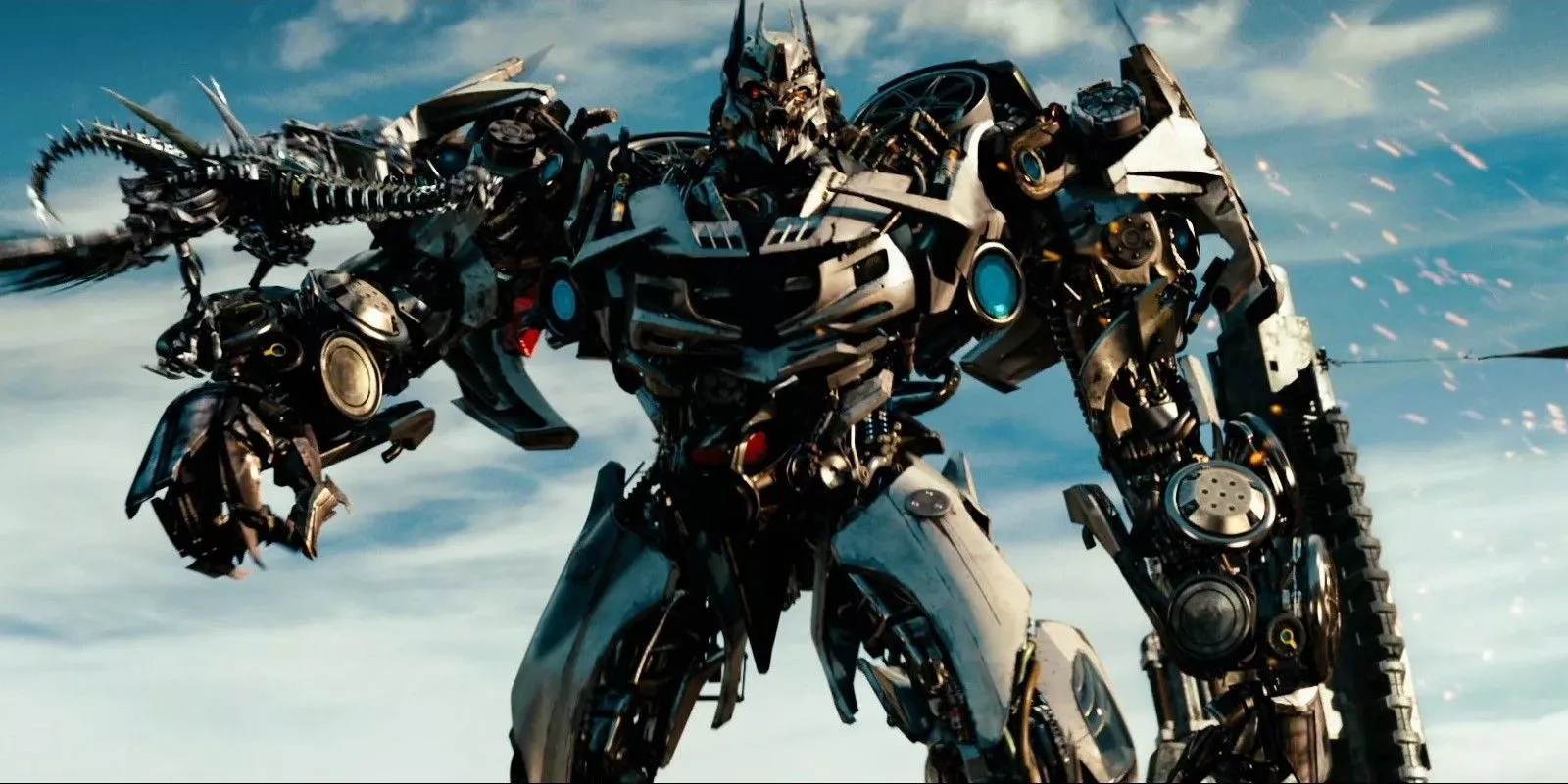 Soundwave con Laserbeak en Transformers: El lado oscuro de la luna.