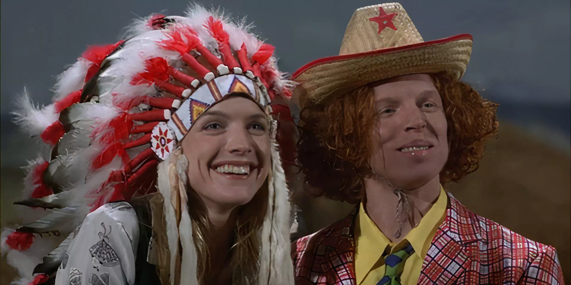 Carrot Top and Courtney Thorne Smith in Chairman of the Board