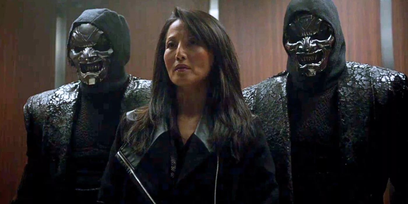 Tamlyn Tomita como Noshiko Yukimura y su Oni se preparan para la batalla en Teen Wolf