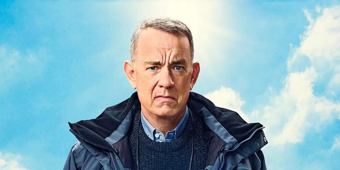 Tom Hanks' Otto luciendo molesto contra un cielo azul en A Man Called Otto.