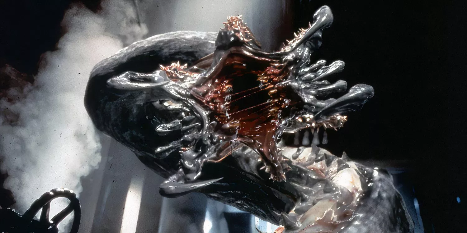 The tentacled monster is getting ready to attack in Deep Rising