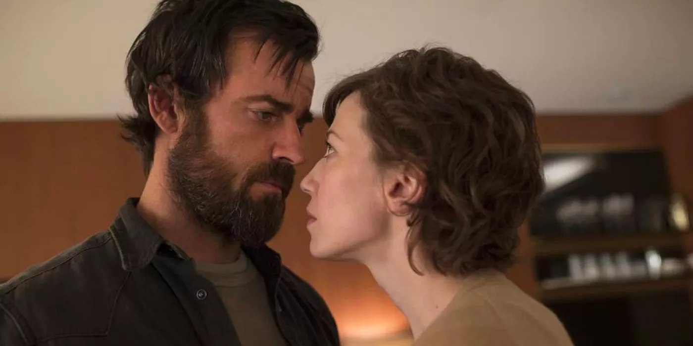 Nora y Kevin se miran en The Leftovers