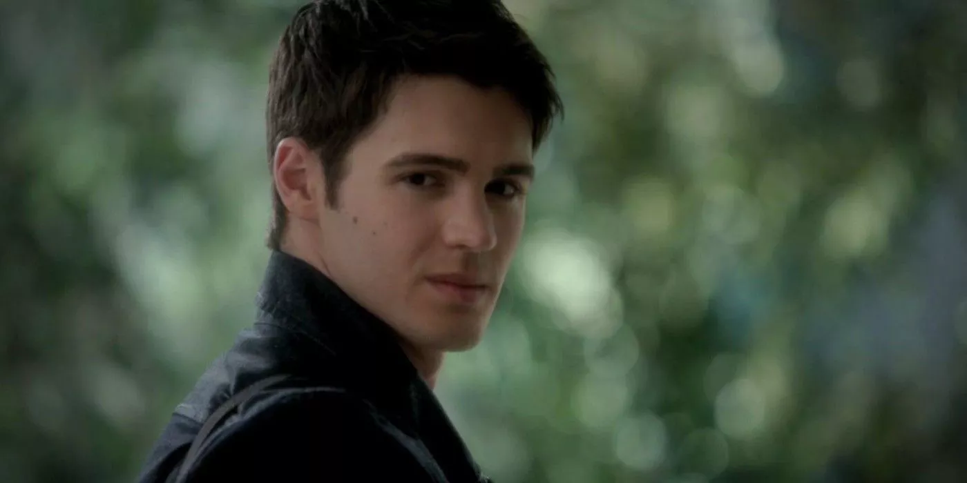 Steven R. McQueen plays Jeremy in The Vampire Diaries