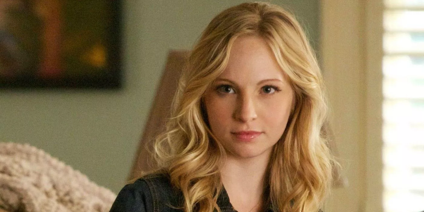 Caroline looking at someone in The Vampire Diaries.