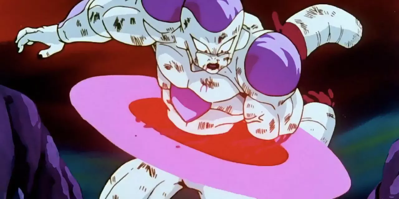 Frieza siendo cortado por su propio ataque de disco de energía en Dragon Ball Z.