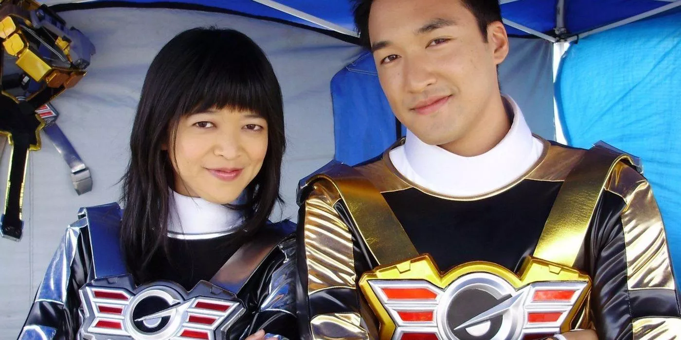 Power Rangers RPM Gem and Gemma pose together