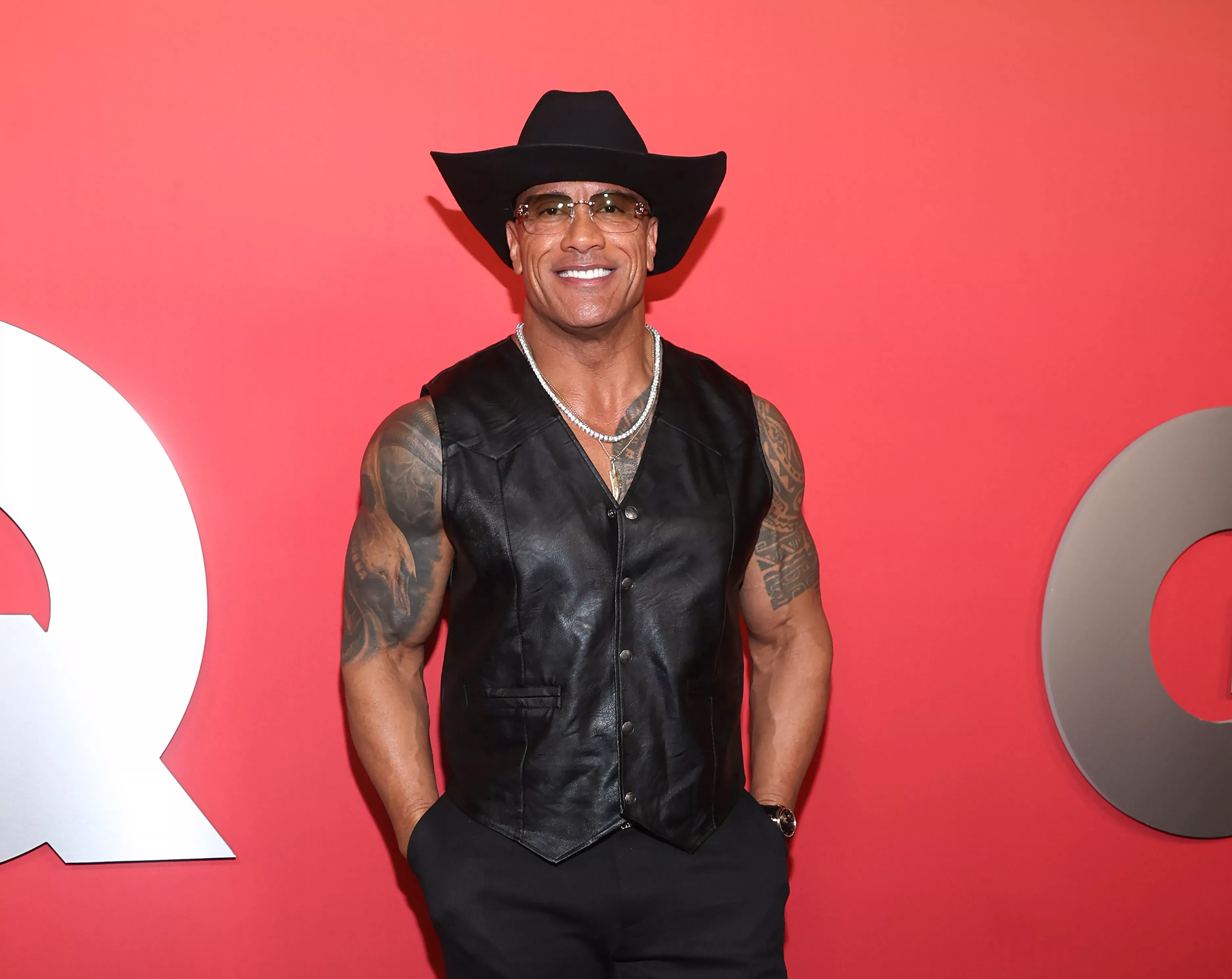 Dwayne Johnson, John Mulaney y Shaboozey: Fiesta de Hombres del Año de GQ (FOTOS)