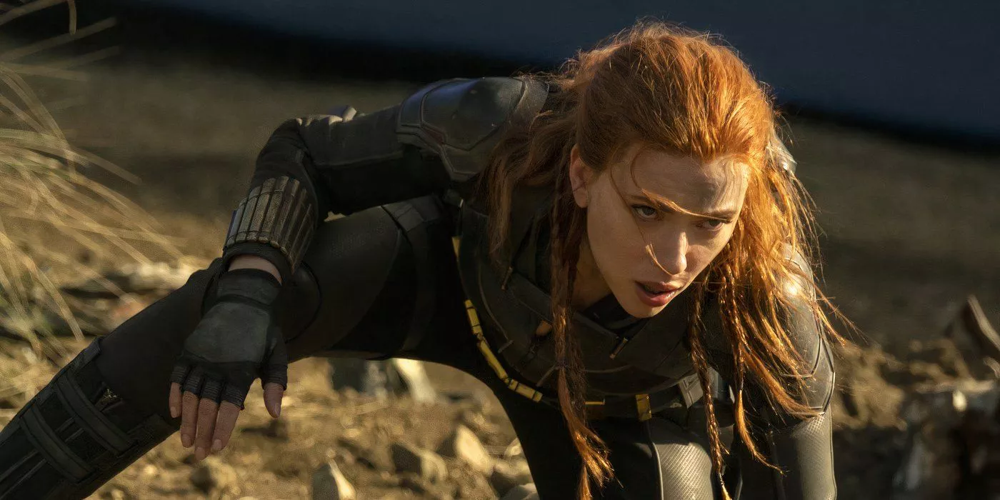 Natasha Romanoff/Black Widow fights Taskmaster in an epic showdown in Black Widow.