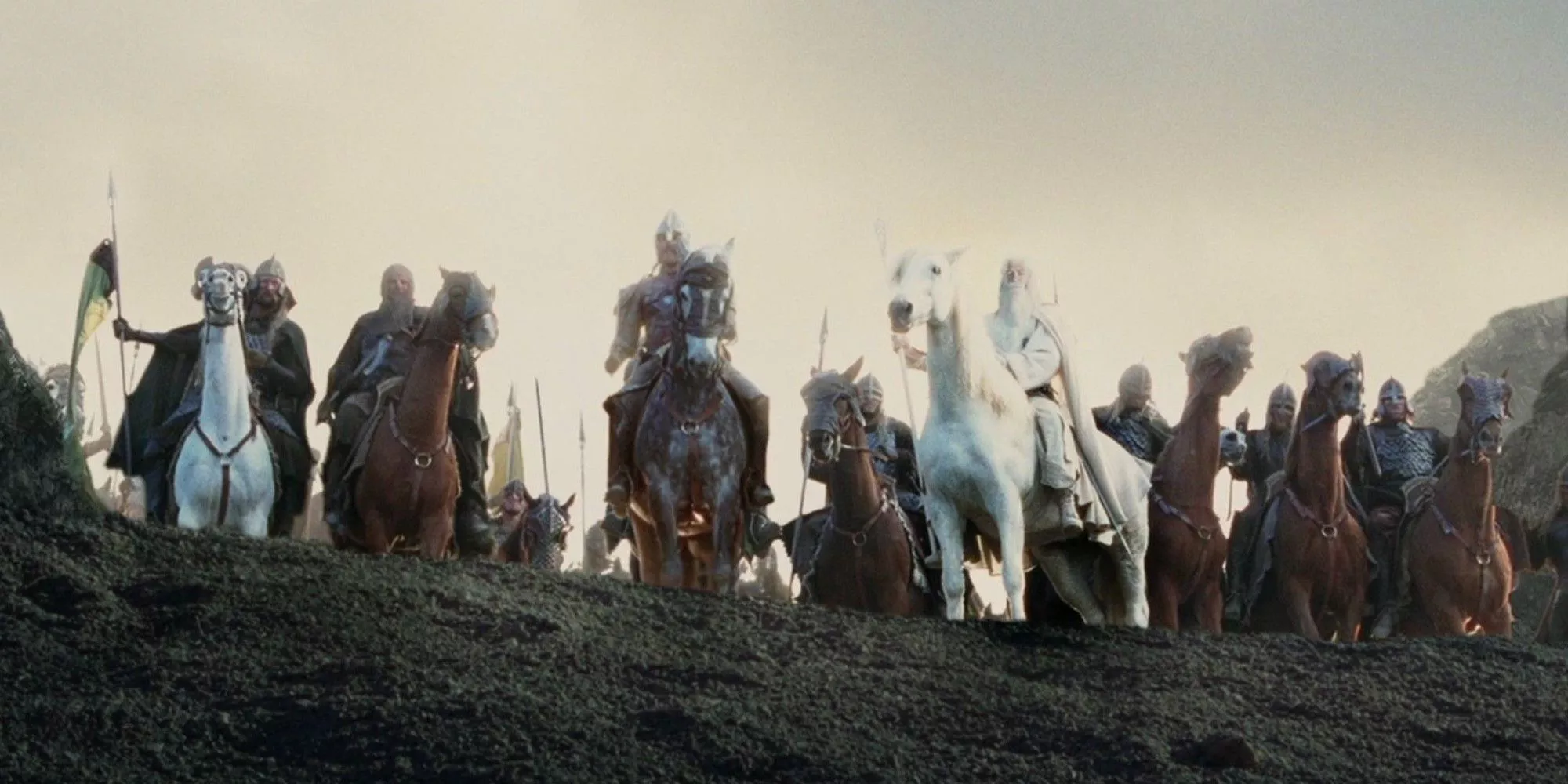 Los Jinetes de Rohan llegan en ayuda durante La Batalla de Helm's Deep en El Señor de los Anillos