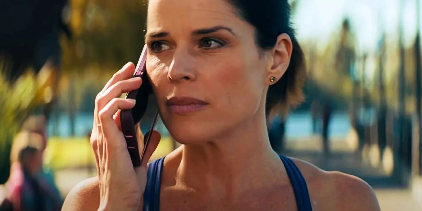 Sidney Prescott (Neve Campbell) on the phone in Scream 5