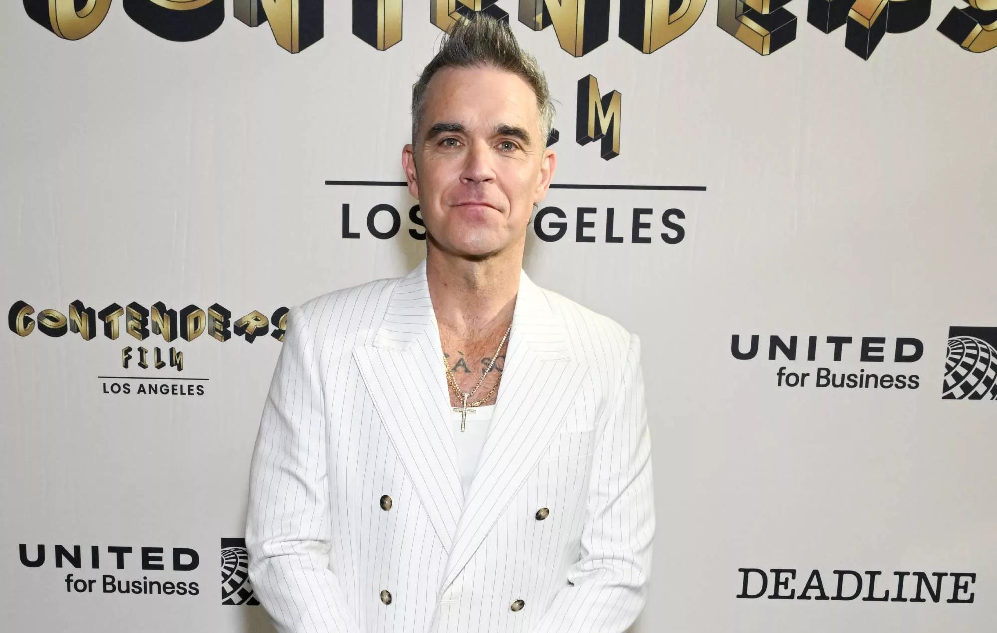 Robbie Williams responde al ex-mánager de Take That por afirmaciones sobre su adicción a las drogas en un documental de boybands