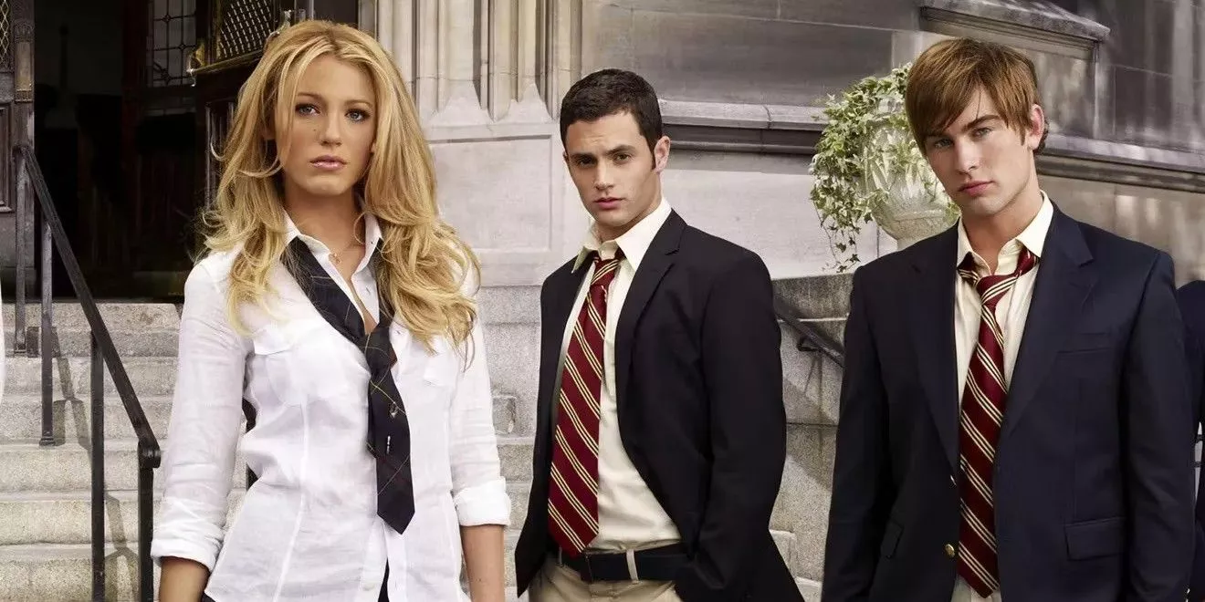 A Gossip Girl promotional image of Serena, Dan, and Nate.