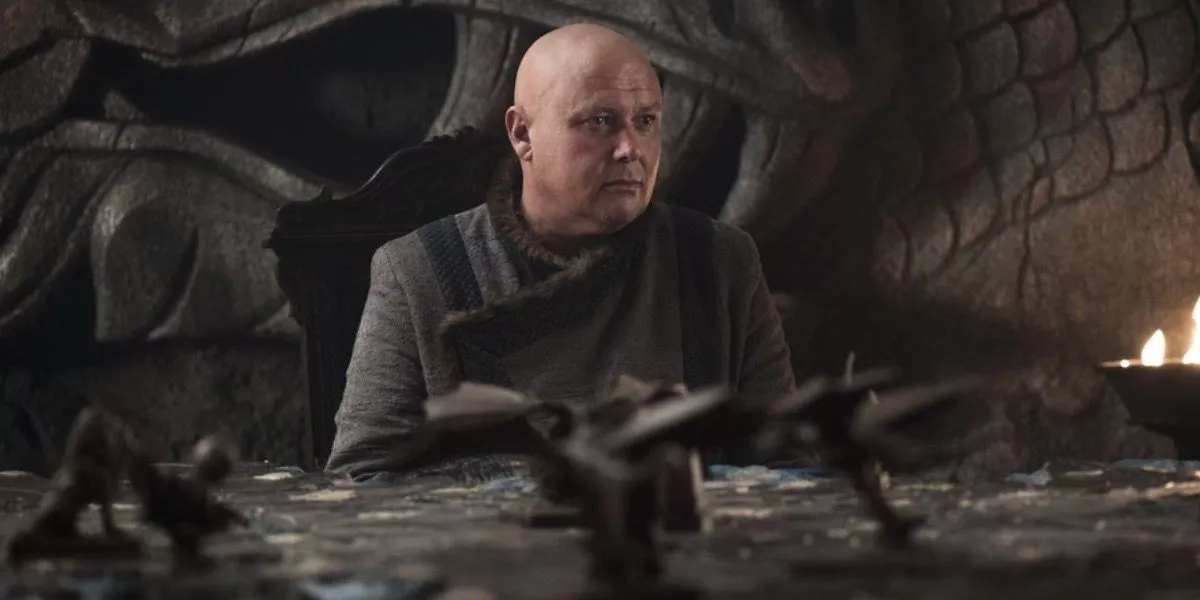 Varys en Dragonstone en Game of Thrones