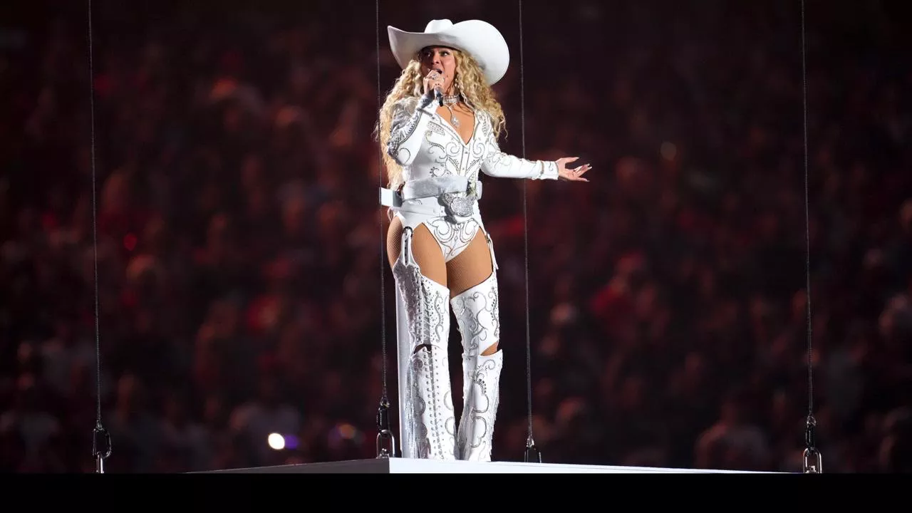 'Beyoncé Bowl' Graced The Nfl On Christmas And Explodes Onto Netflix Soon!