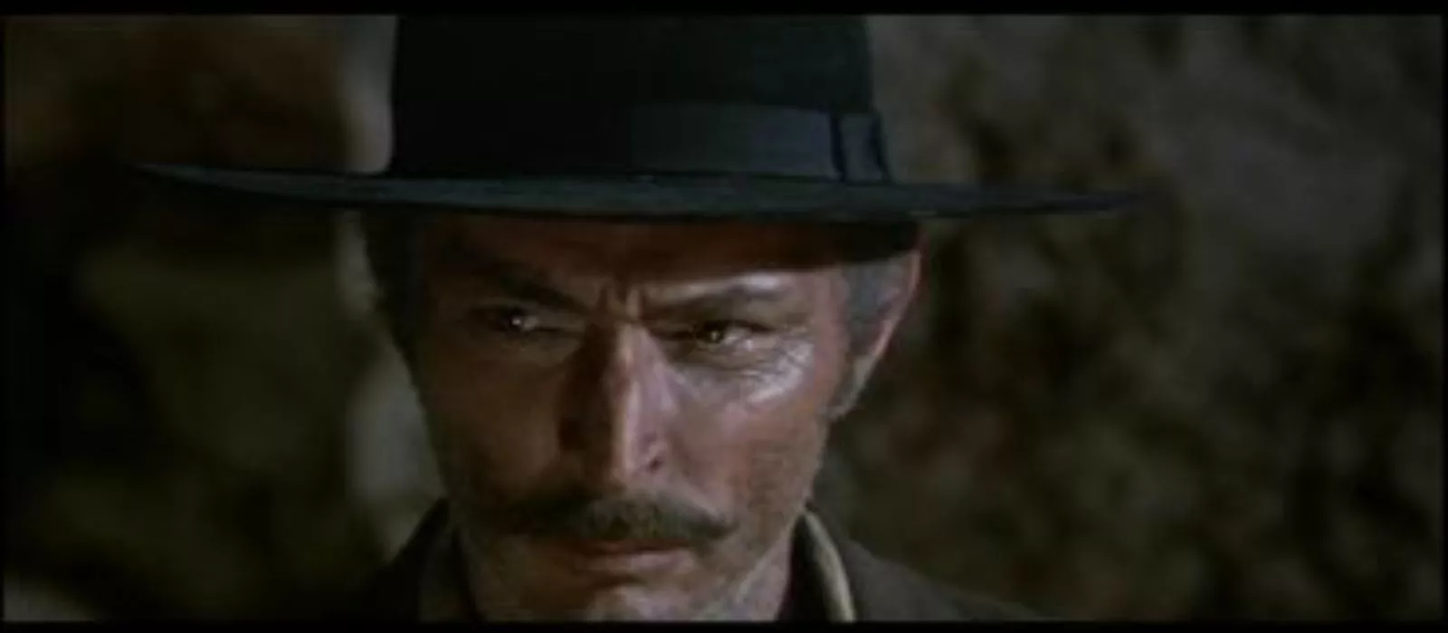 Lee Van Cleef como Angel Eyes en El bueno, el malo y el feo
