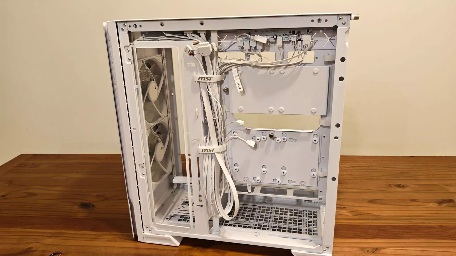 Msi Mpg Velox 300R Airflow Pz: The Case Pcbuilders Can Count On